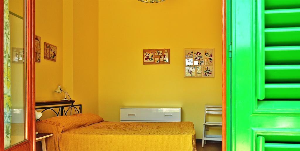 Seafront Apartments Garden House تاورمينا الغرفة الصورة